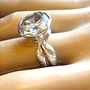 Vintage rock ?  Crystal Israel sterling silver ring s 8